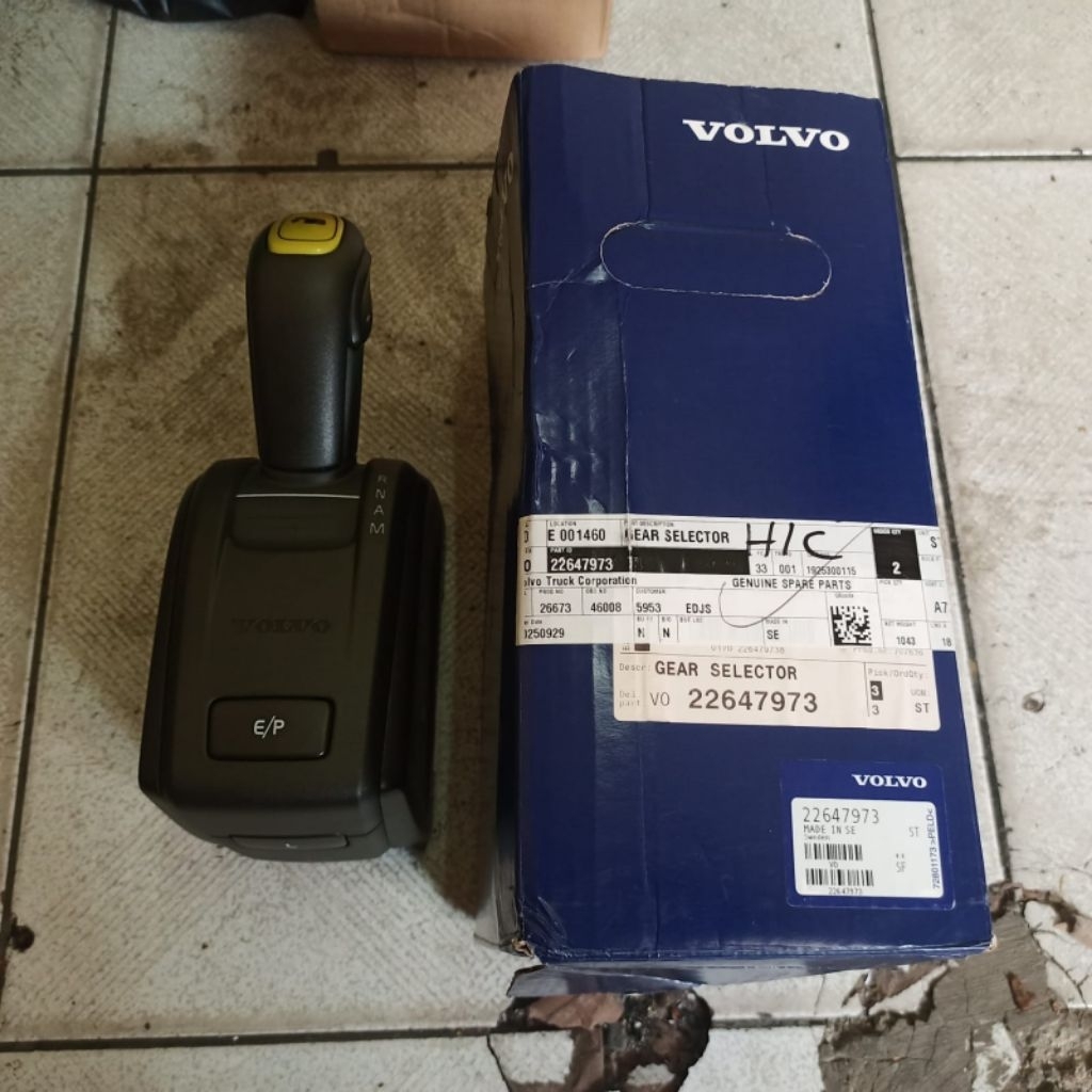 Gear Selector Volvo FH2 FH4 22647976 / 22647973 Genuine