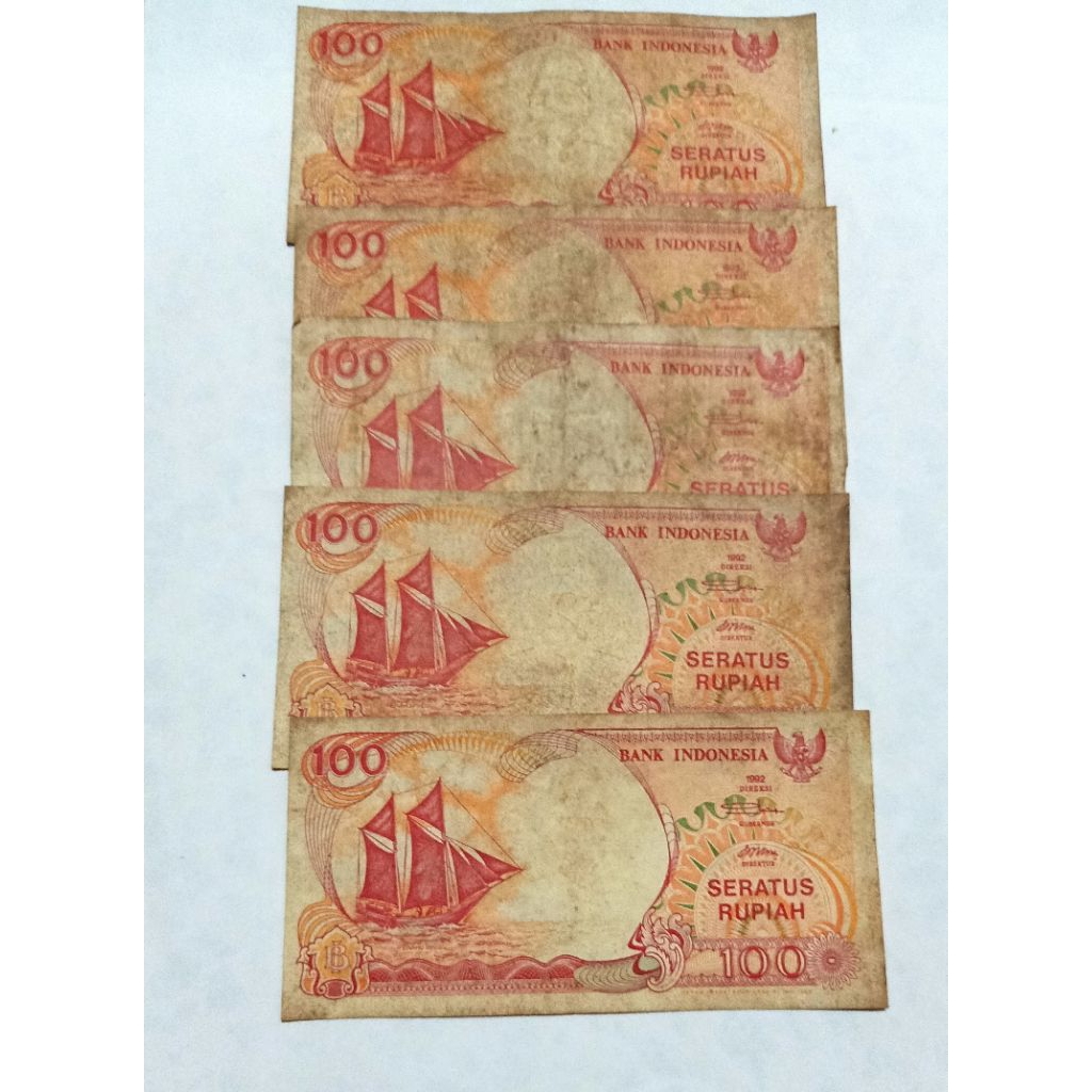 Uang kertas kuno asli 100 Rp thn 1992 edisi kapal phinisi