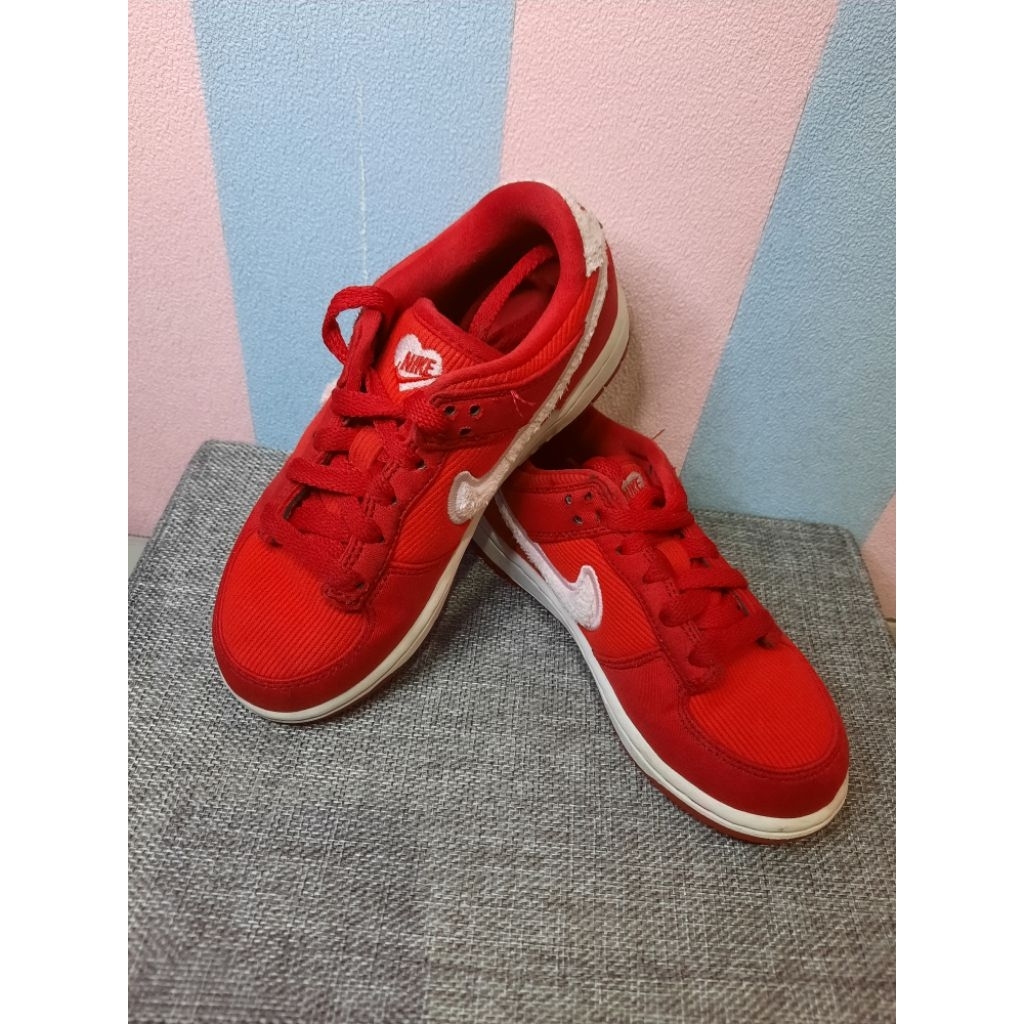 Preloved Sepatu Nike dunk low