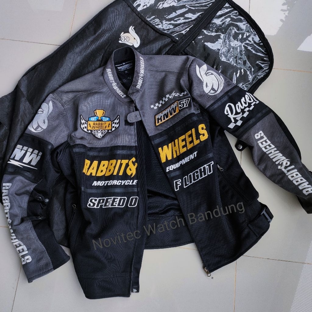 Rabbit And Wheels Champion V1 second preloved rare item jaket pria bekas berkualitas