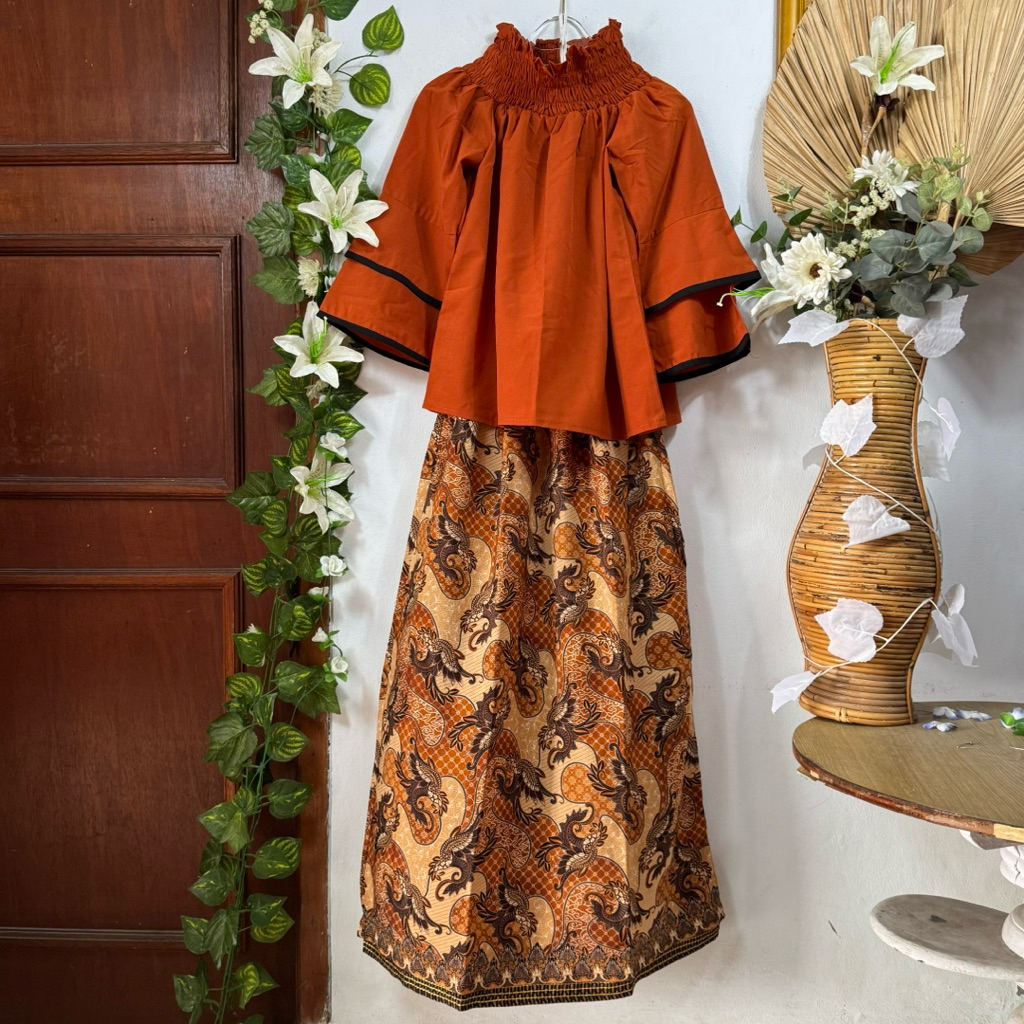 Set Shabrina Blouse Rok Batik