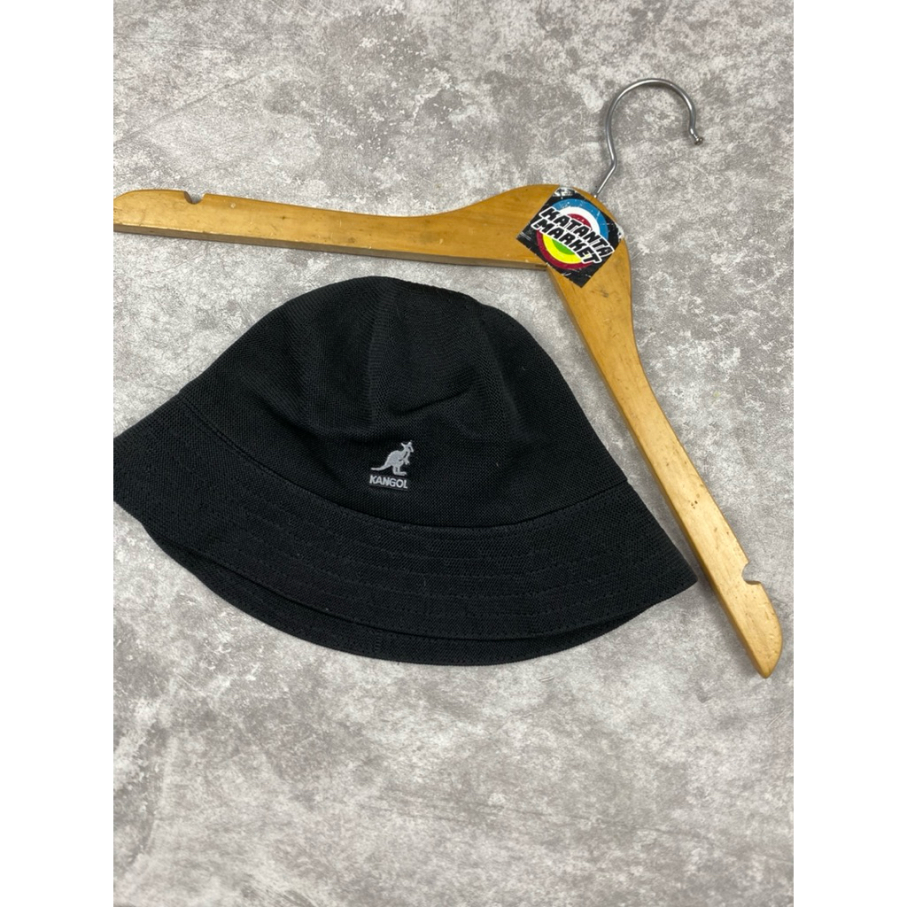 Kangol bucket hat hitam pekat