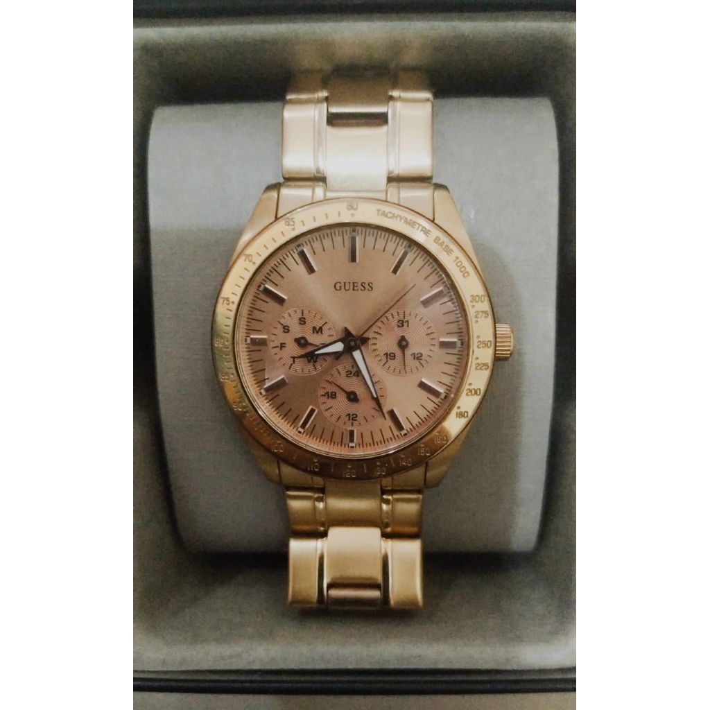 Jam tangan wanita  ori Guess W13101L1(second) - gold - msh ada barcode kodenya