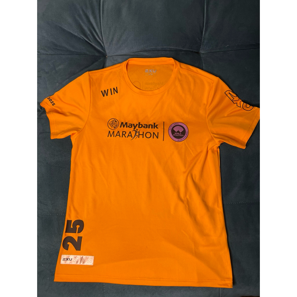 jersey 2xu maybank marathon size L