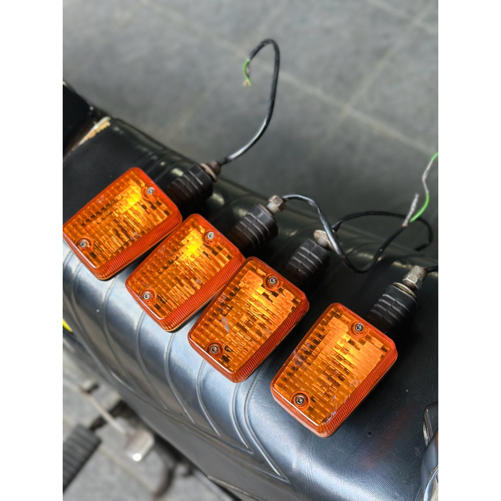 lampu sein reting reteng win 100 gl 100 supercup original 2 pcs