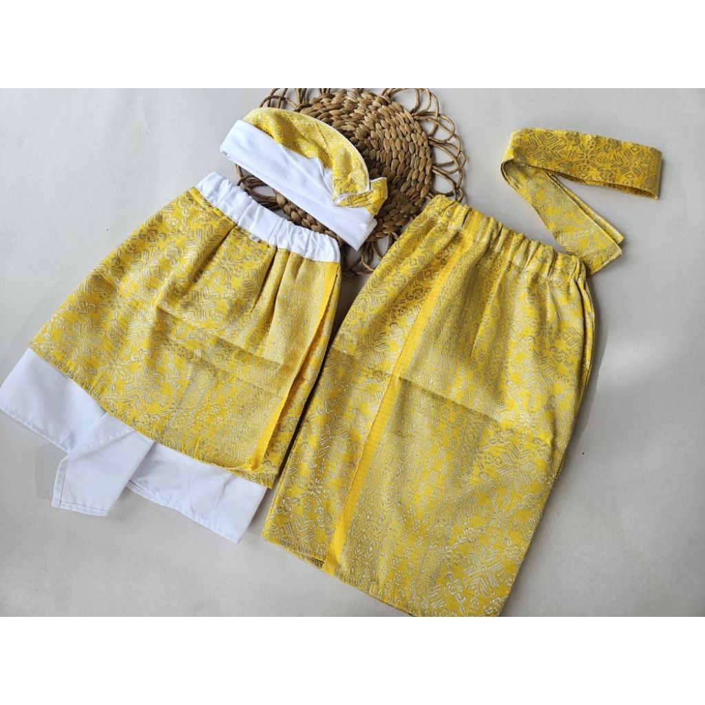 Kamen Semi Songket Kuning Silver Pakaian Adat Bali