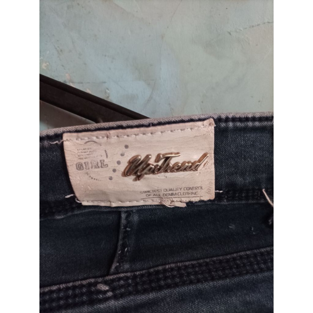 celana jeans/levis bekas wanita