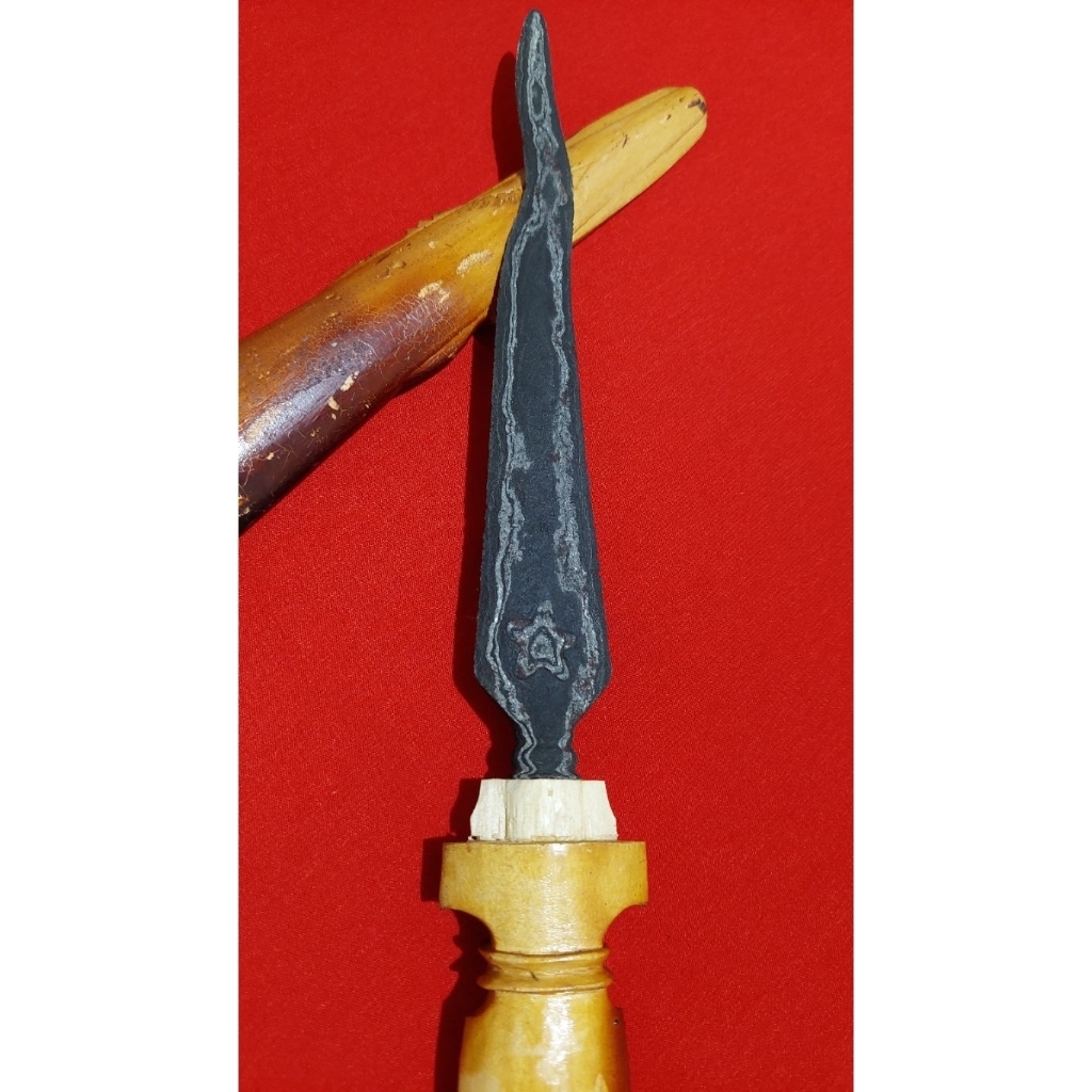 Tumbak Luk 3 Pamor Bintang Langka