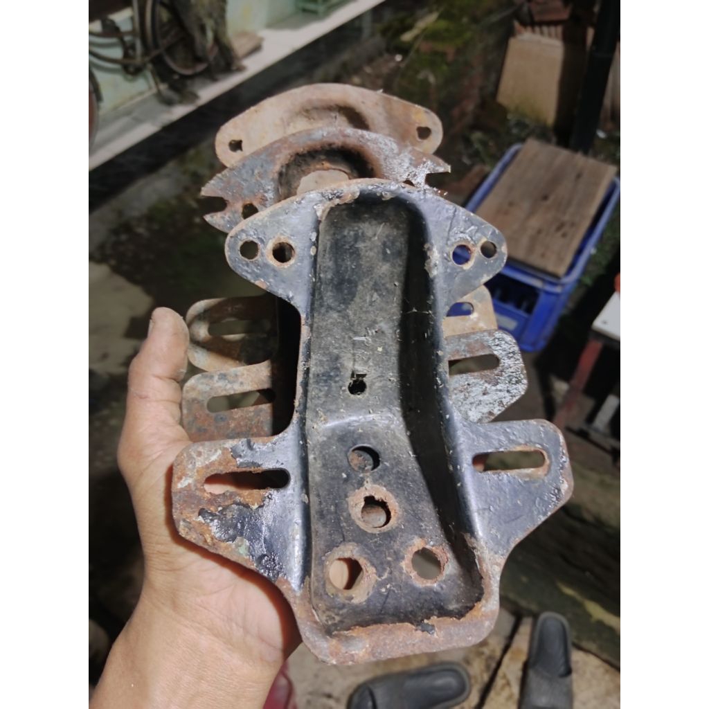 Pangkon lampu belakang honda cb k5 k4 gl 100 79 original copotan