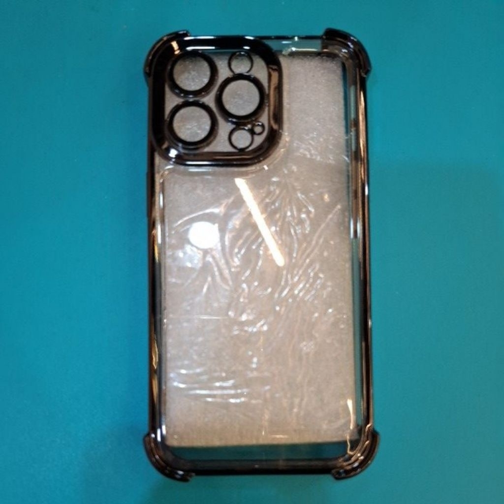 Casing IPhone 13 Pro Hitam