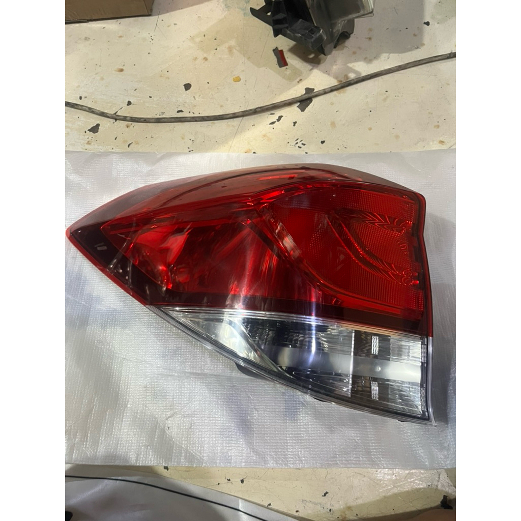 Stoplamp Lampu Belakang Honda Mobilio 2015 2016 2017 Kiri Original