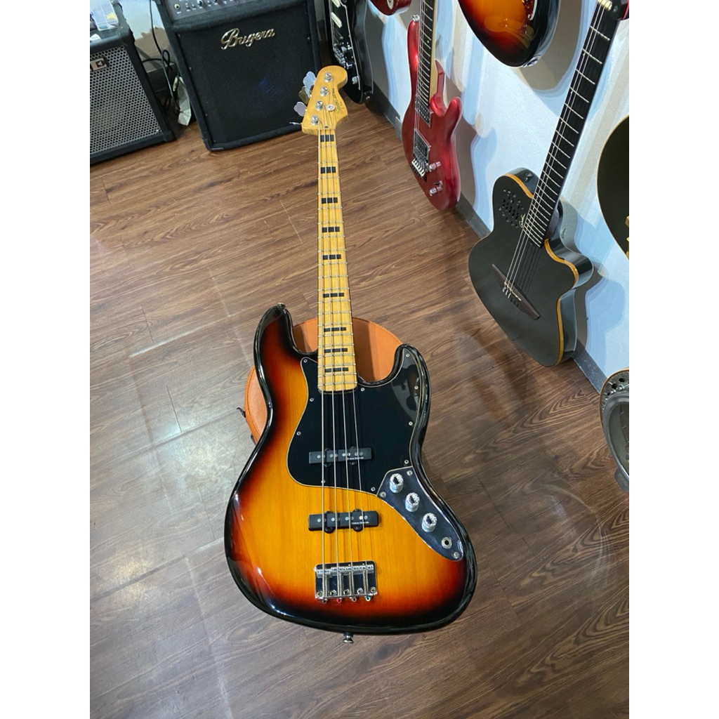 Squier Jazz Bass Vintage Modified 70s Sunburst