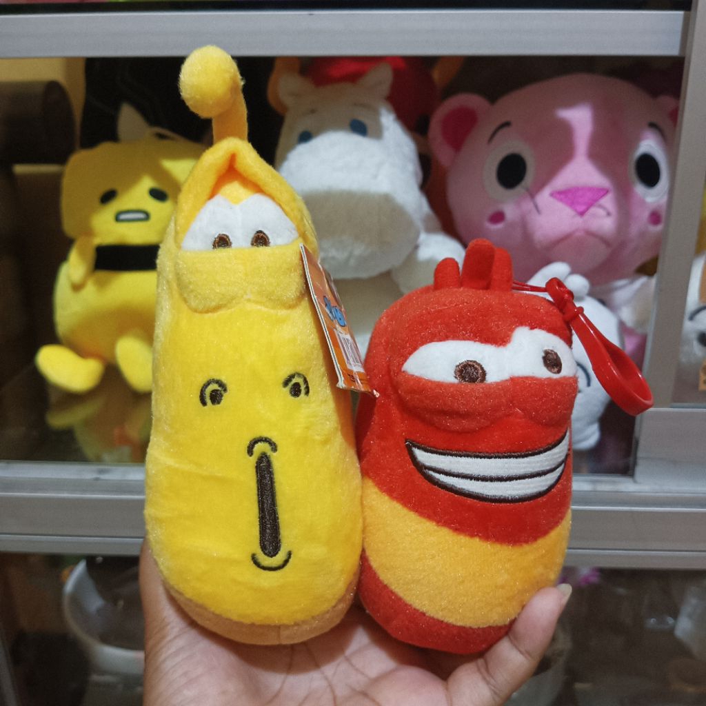 Ganci Larva Merah dan Kuning (Sepasang)