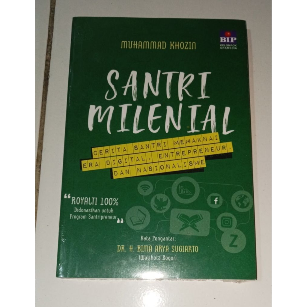Buku Santri Milenial – Cerita Santri Era Digital, Entrepreneur, dan Nasionalisme | Muhammad Khozin O