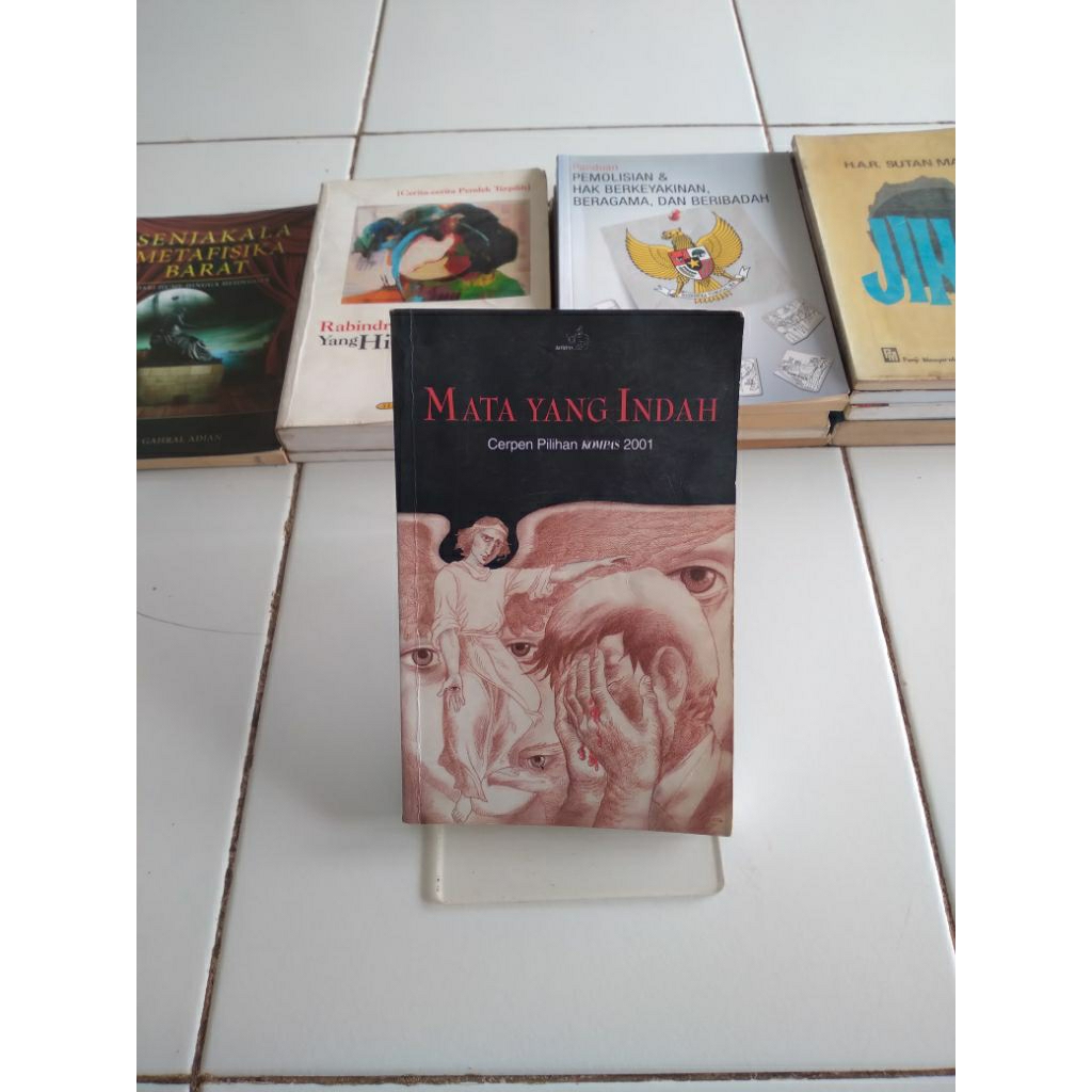 a. a. navis mata yang indah