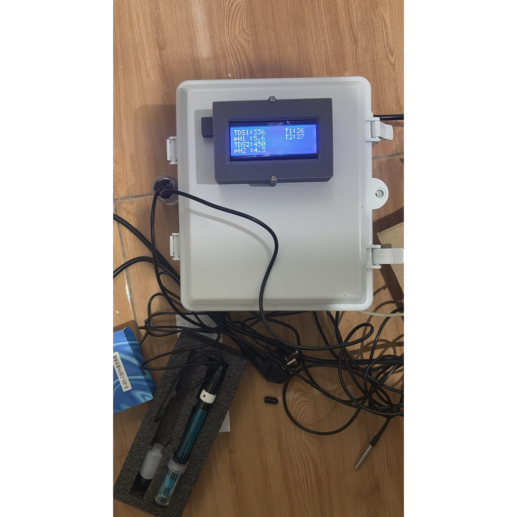 Pesanan khusus alat monitoring tds dan pH IOT