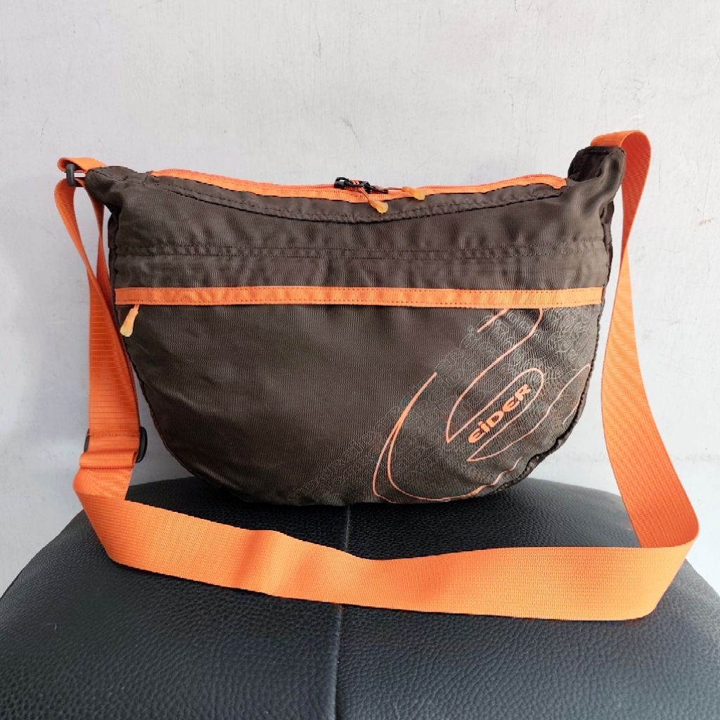 Eider Sling Bag / tas selempang hobo Eider
