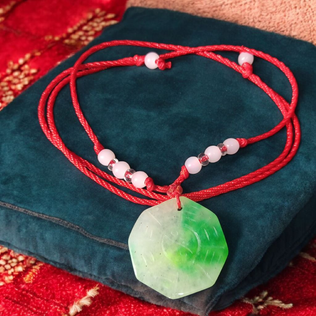 kalung tali merah patkwa giok