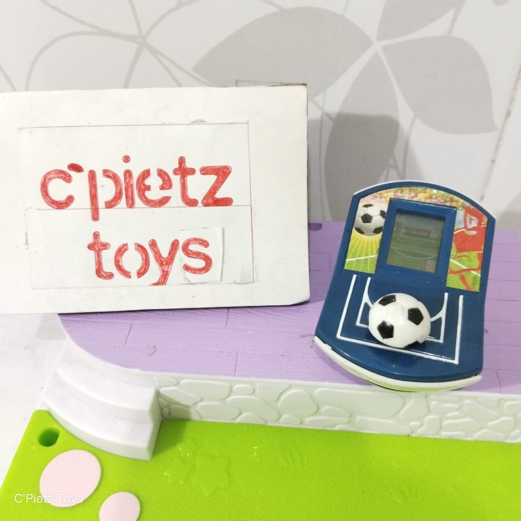 Mainan McDonalds Game Watch McDigi Soccer (Off) (Second/Preloved)