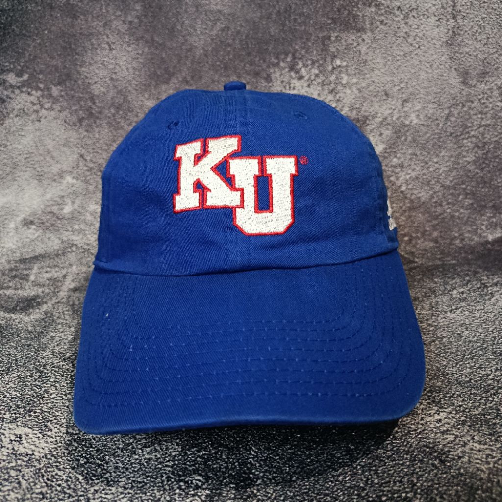 Digidegu Topi Adidas x Kansas Jayhawks Warna Biru Logo Bordir