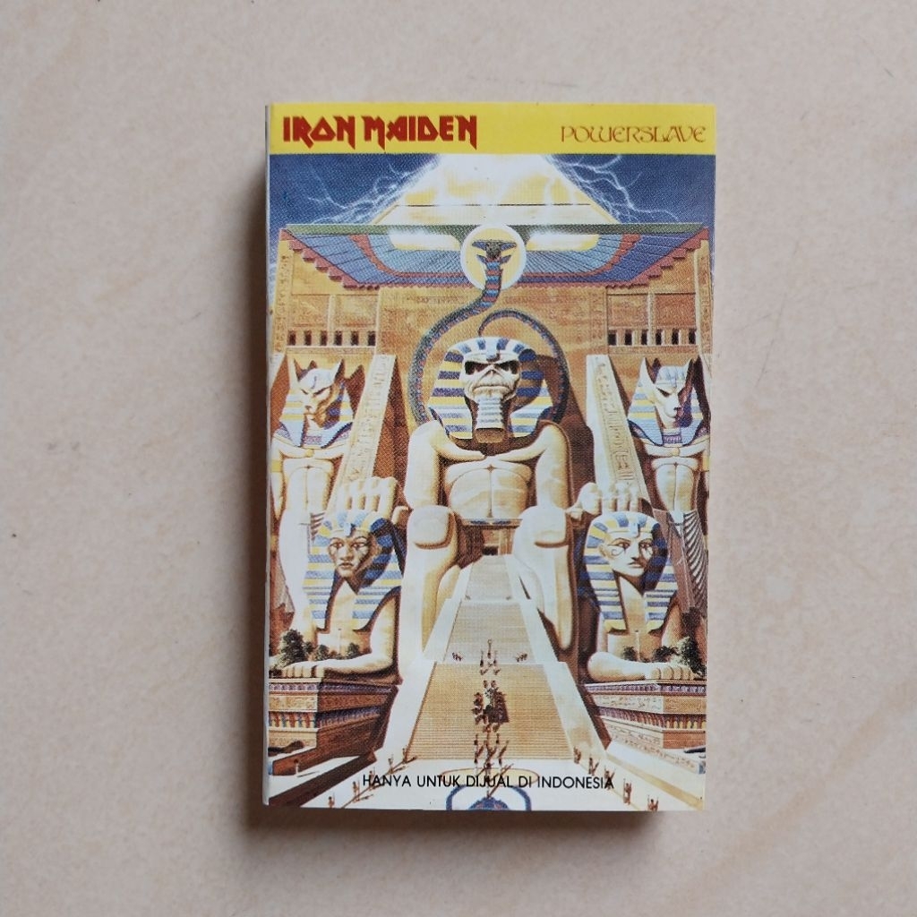KASET IRON MAIDEN ALBUM POWERSLAVE