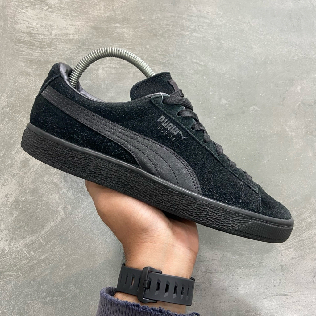 [Size 40] Puma Suede Classic Leather Fitting System Triple Black (35632801) Second Original. Harga B