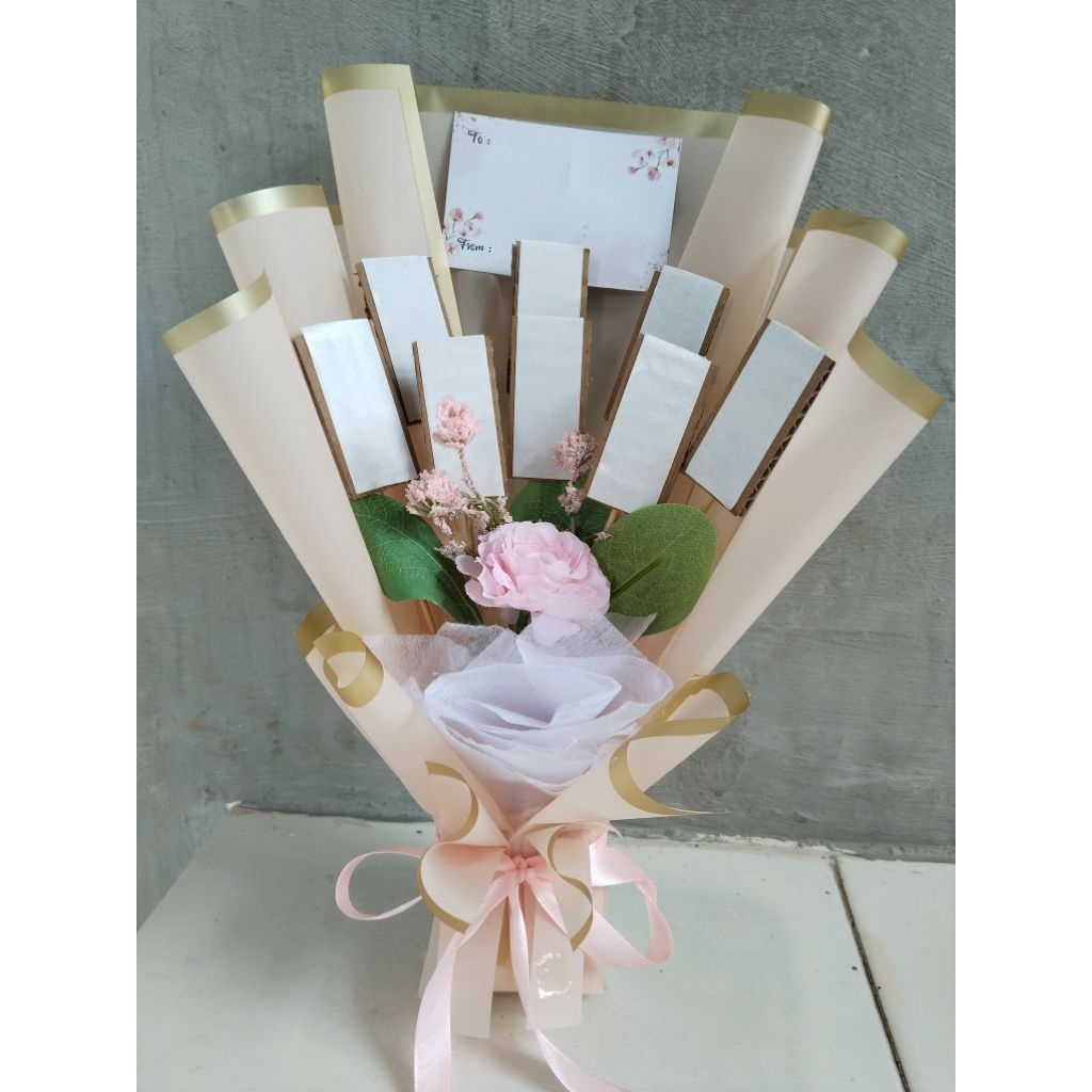 buket kerangka kosongan isi 8 slot fraktis tinggal isi snack/poto/kopi/rokok cocok buat wisuda anive