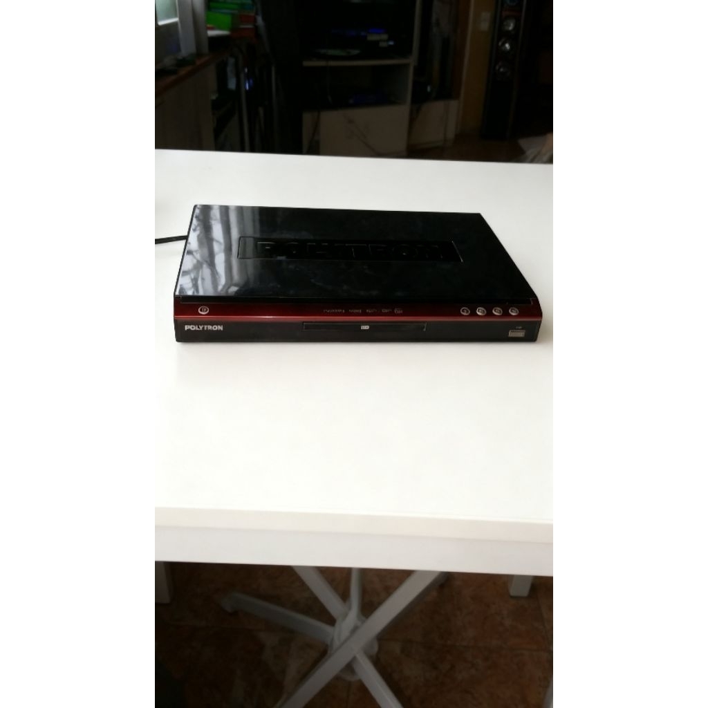 POLYTRON DVD player bekas normal siap pakai