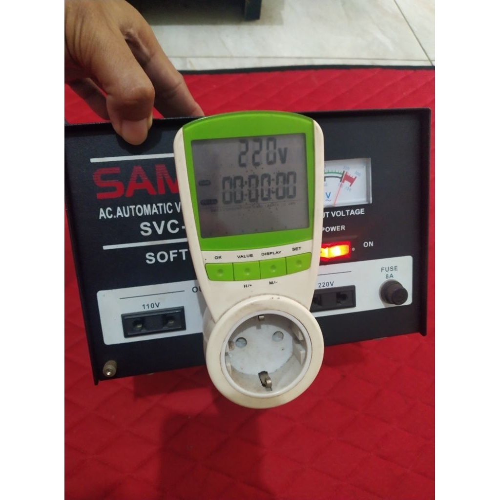 STAVOLT / STABILIZER LISTRIK SAMOTO SVC1000N