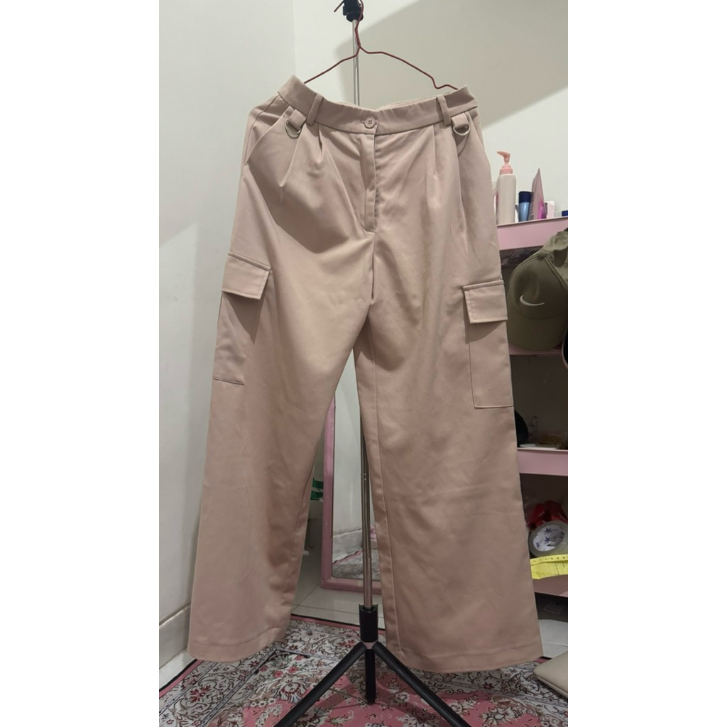 preloved 3mongkis cargo pink pants