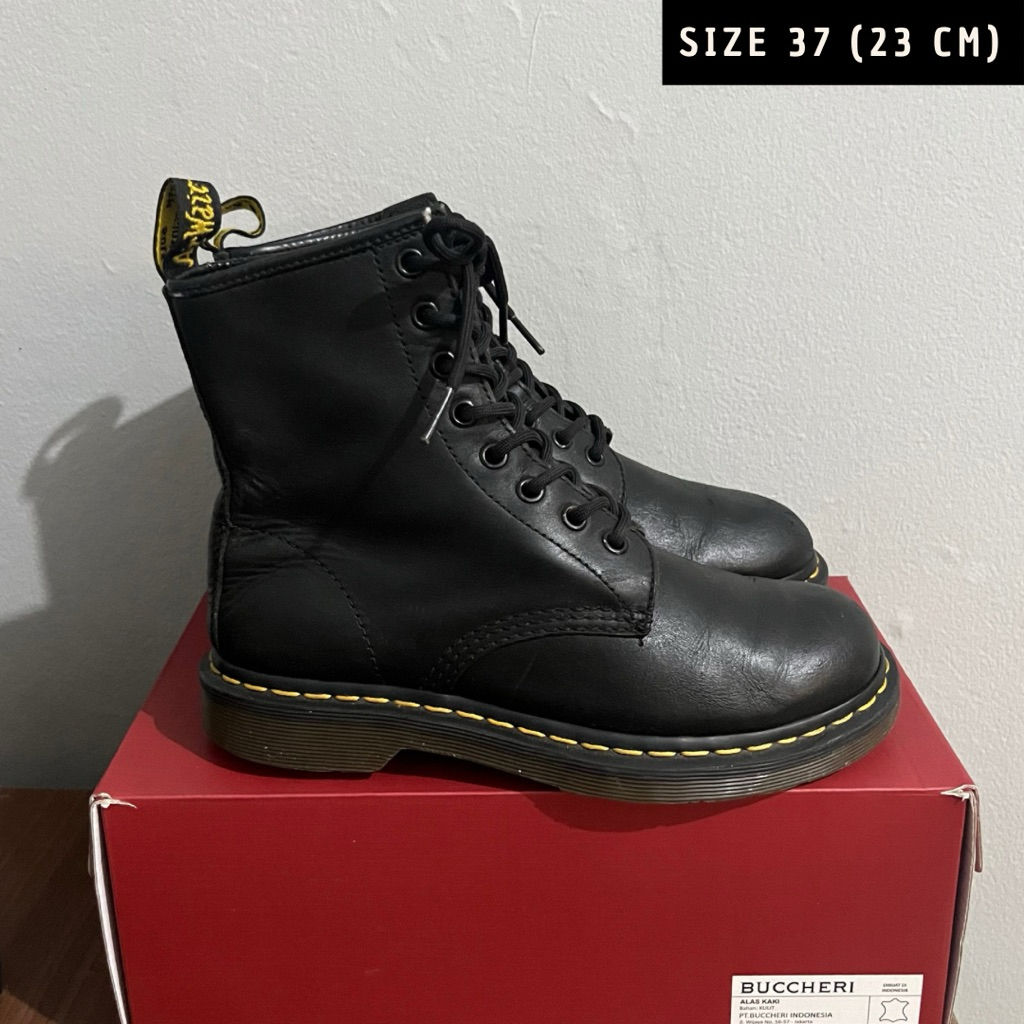 Preloved Dr. Martens 1460 Pascal Original