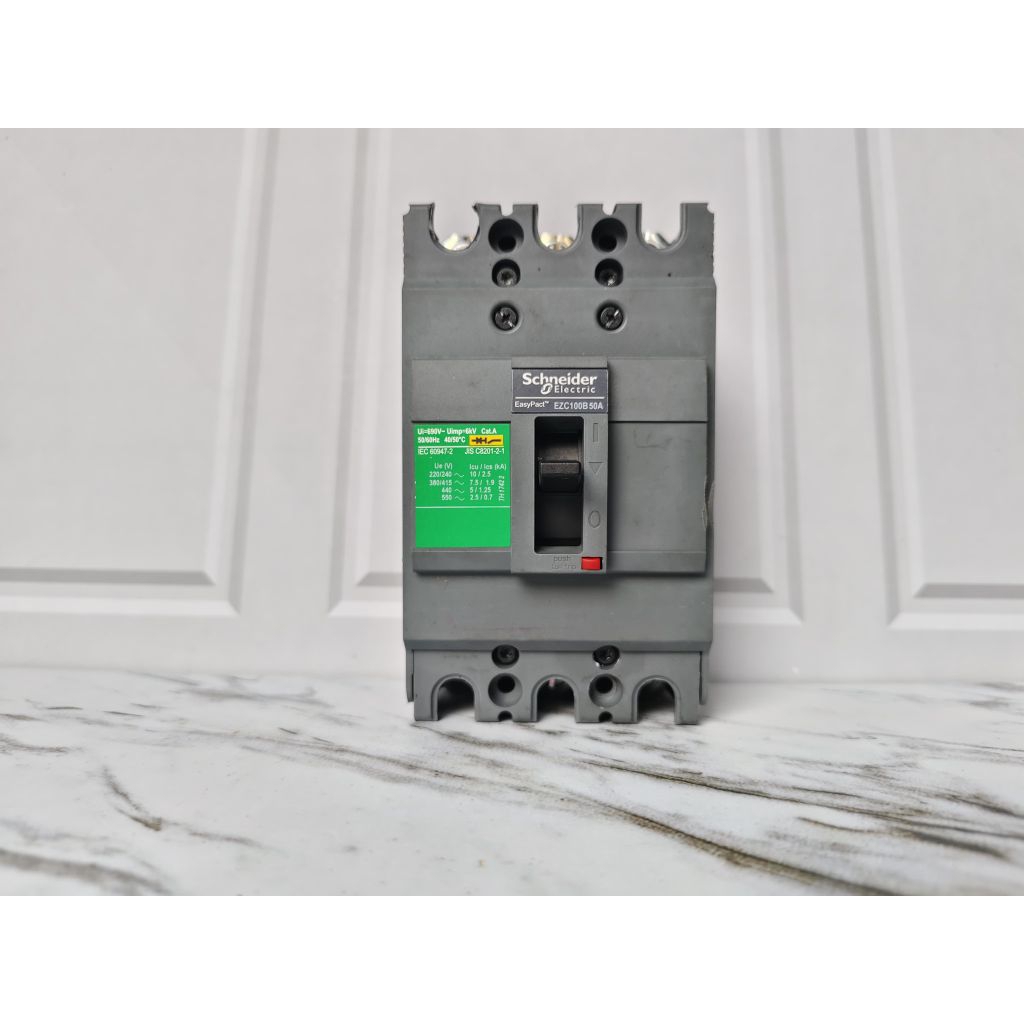 MCCB SCHNEIDER EZC 100B 30A- 50A ORIGINAL