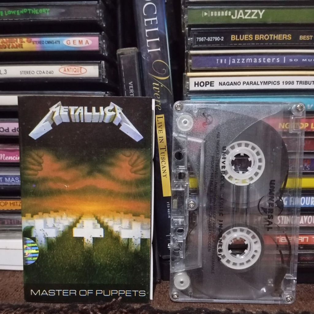kaset Metallica master of Puppets