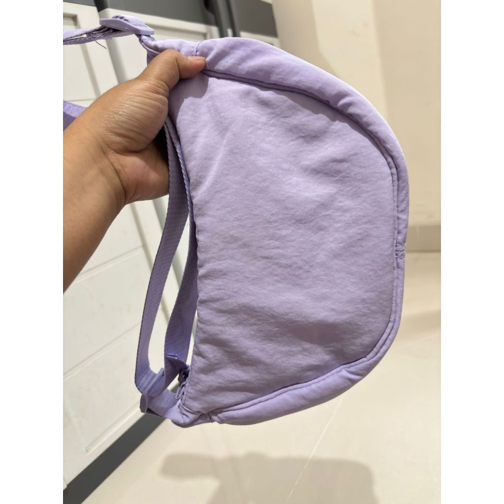 NEW Tas Half Moon Nilon Tas Selempang Wanita Warna Lilac