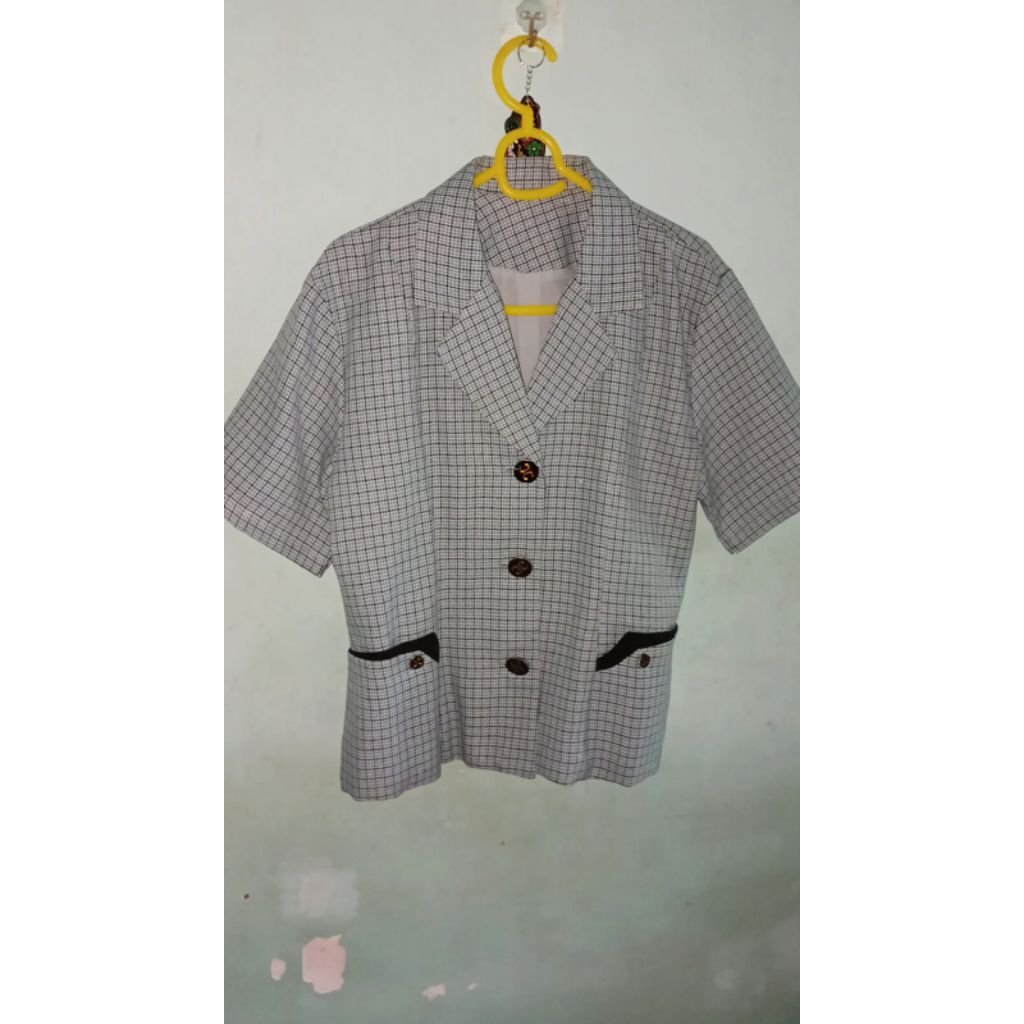 Preloved Blazer Atasan Wanita Lengan Pendek