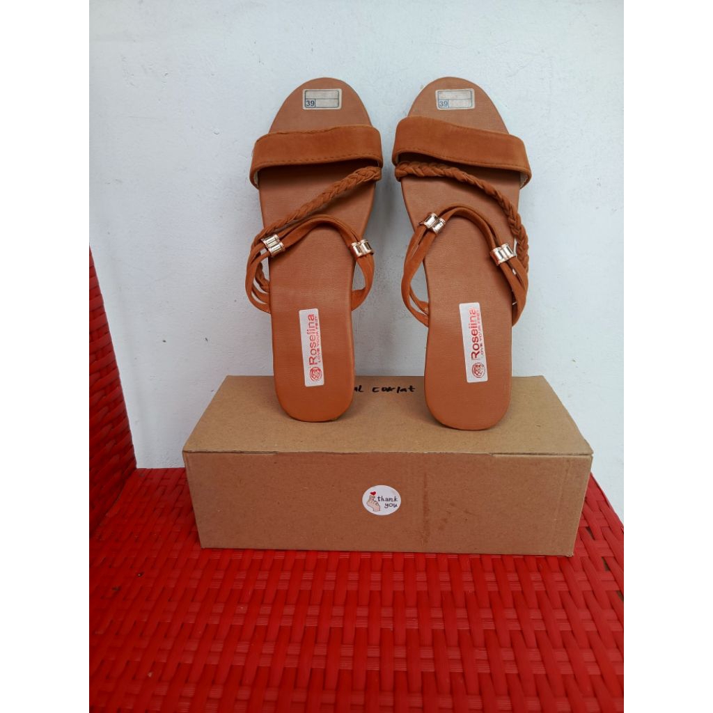 Sandal Jepit Wanita Roselina Desain Tali Silang Nyaman Dipakai
