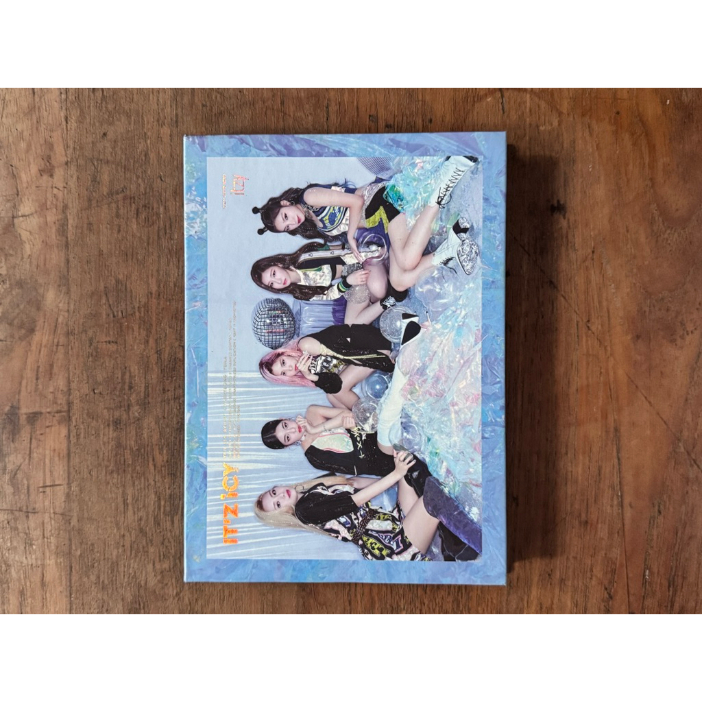 ITZY ICY ALBUM ONLY UNSEALED