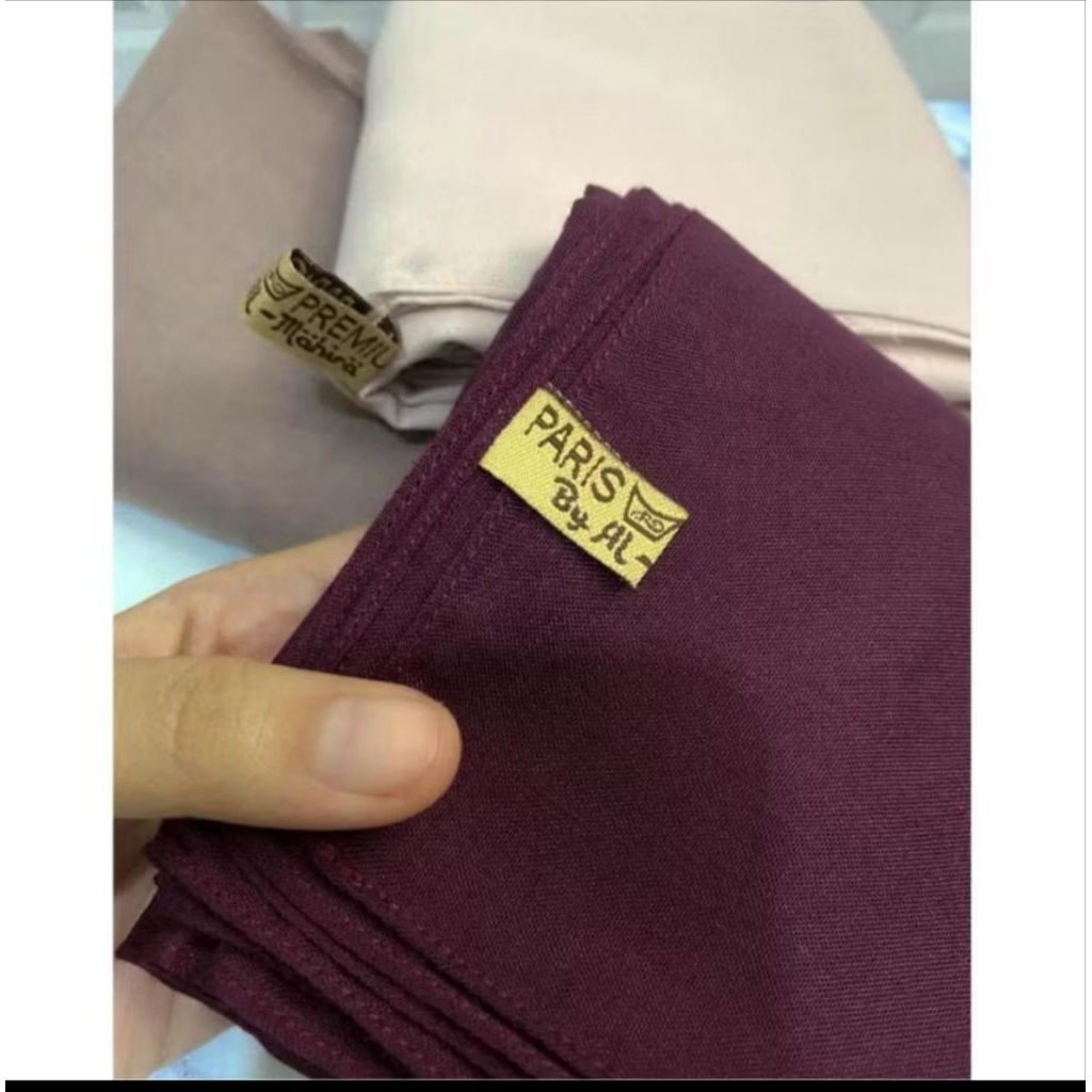 Segi Empat Paris Premium Almahira  Original | Hijab Segi Empat Terlaris