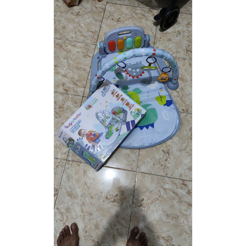 SUGAR BABY Piano Kaki dengan Matras dan Mainan Bayi Second Like New