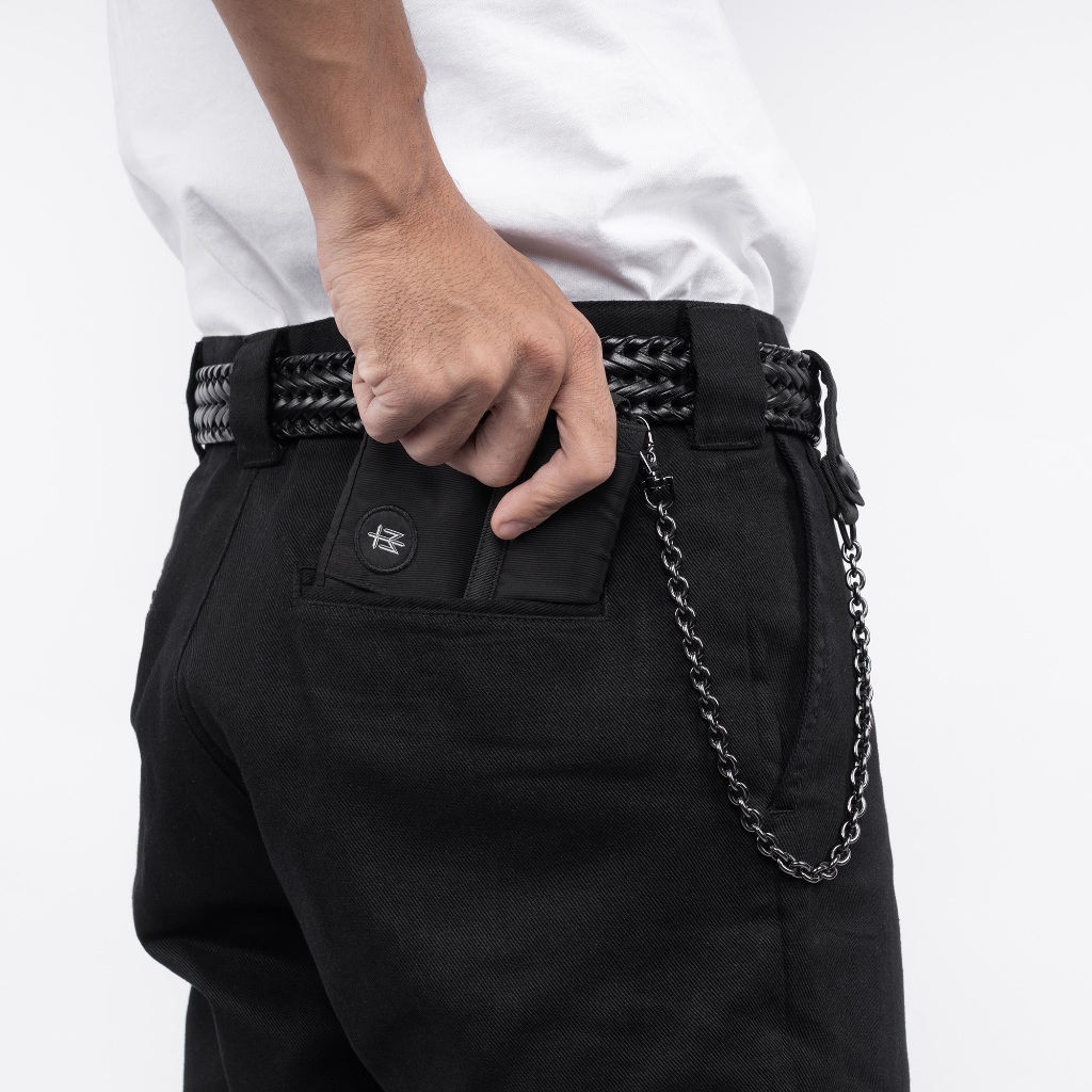 SPECRUM Silver Cruel MATERNAL DISASTER DOMPET DENGAN RANTAI TRI FOLD WALLET METAL CHAIN INCLUDED ORI