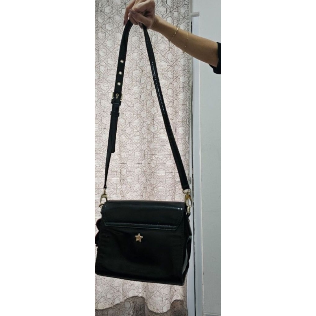 EVB black sling bag