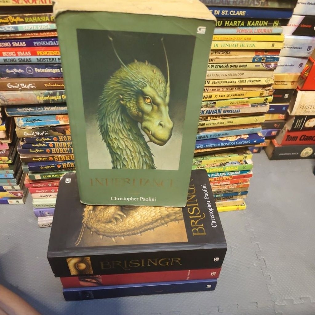 Novel Fantasi Inheritance cycle full set lengkap karya Christopher paolini ( eragon, eldest,inherite
