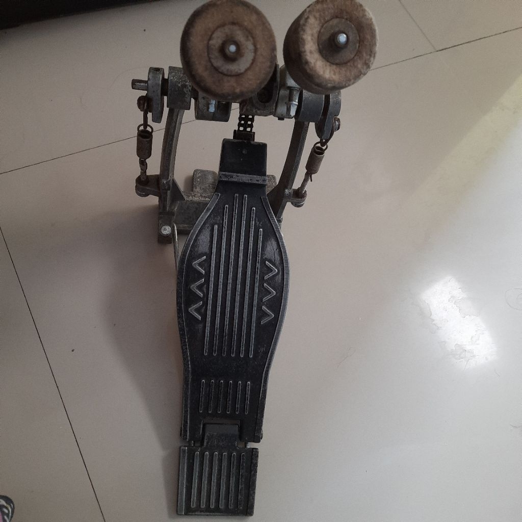 Double pedal Rolling hardcore brutal not Pearl tama axis mapex