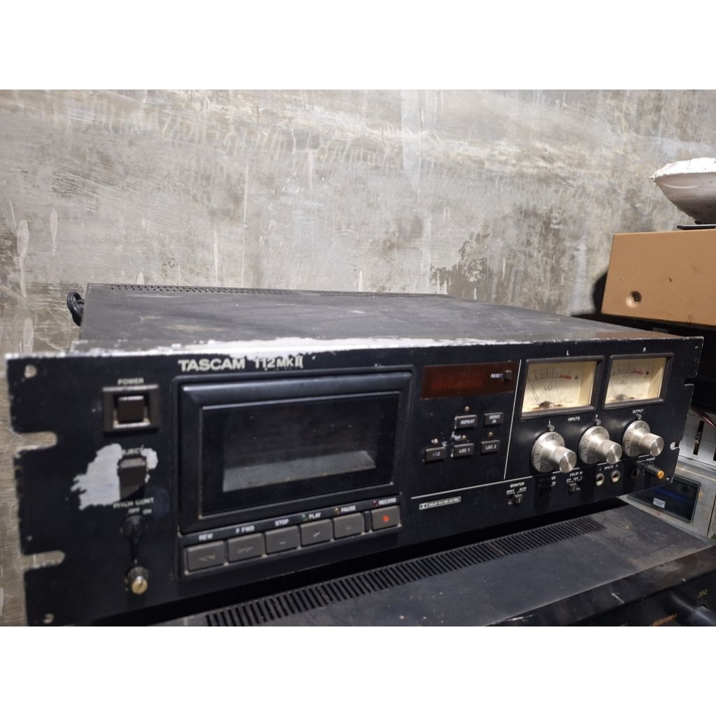 pemutar kaset TASCAM 112MKII