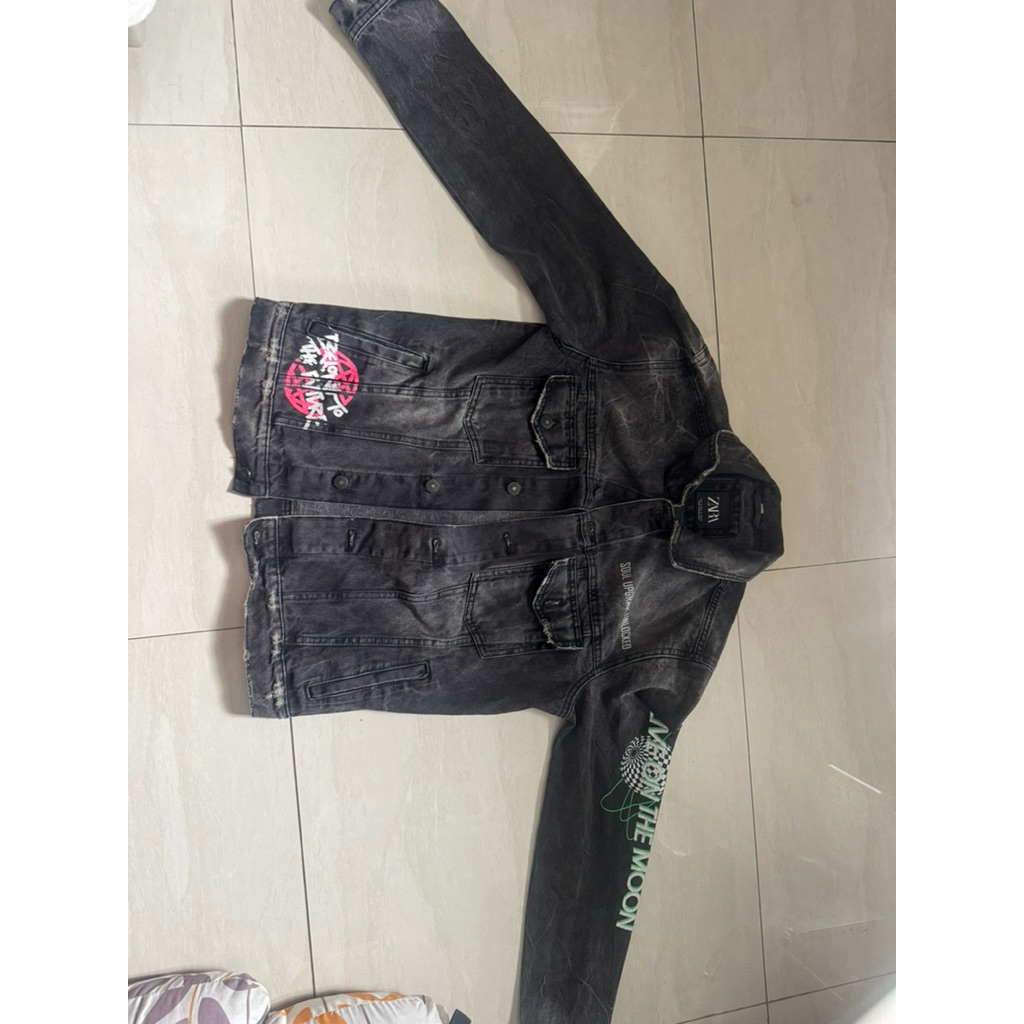 ZARA Denim Jacket – Graphic Edition