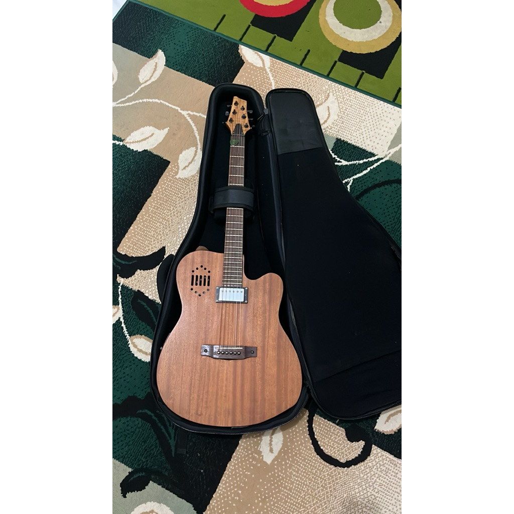 Gitar telekustik Godin custom full solid mahogany
