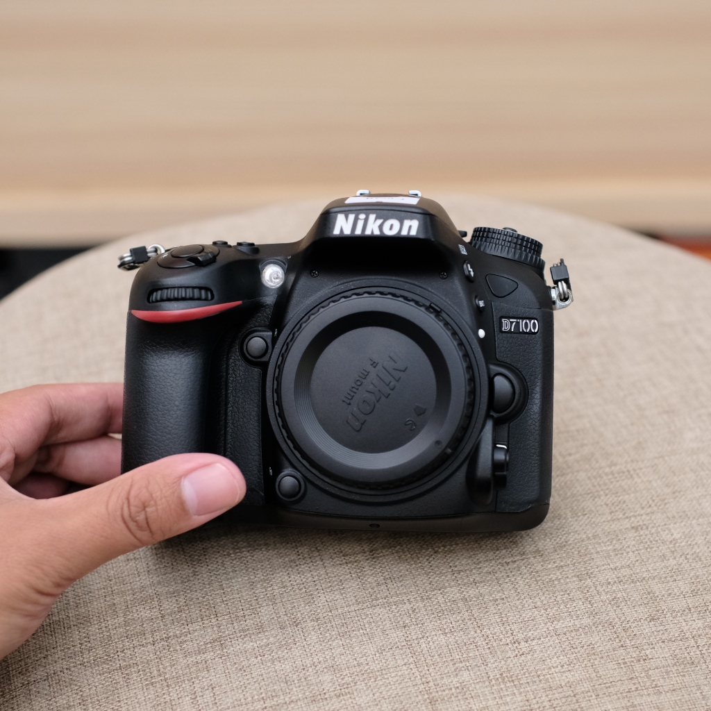 NIKON D7100 D 7100 MULUSS SECOND CONDITION BODY ONLY GULLBOX GARANSI TOKO 100% ORI