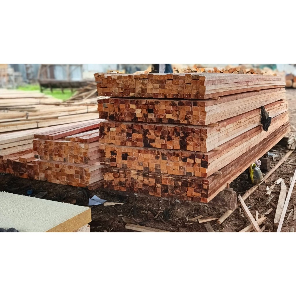 Kayu Kaso 5/7 4 Meter / Merah