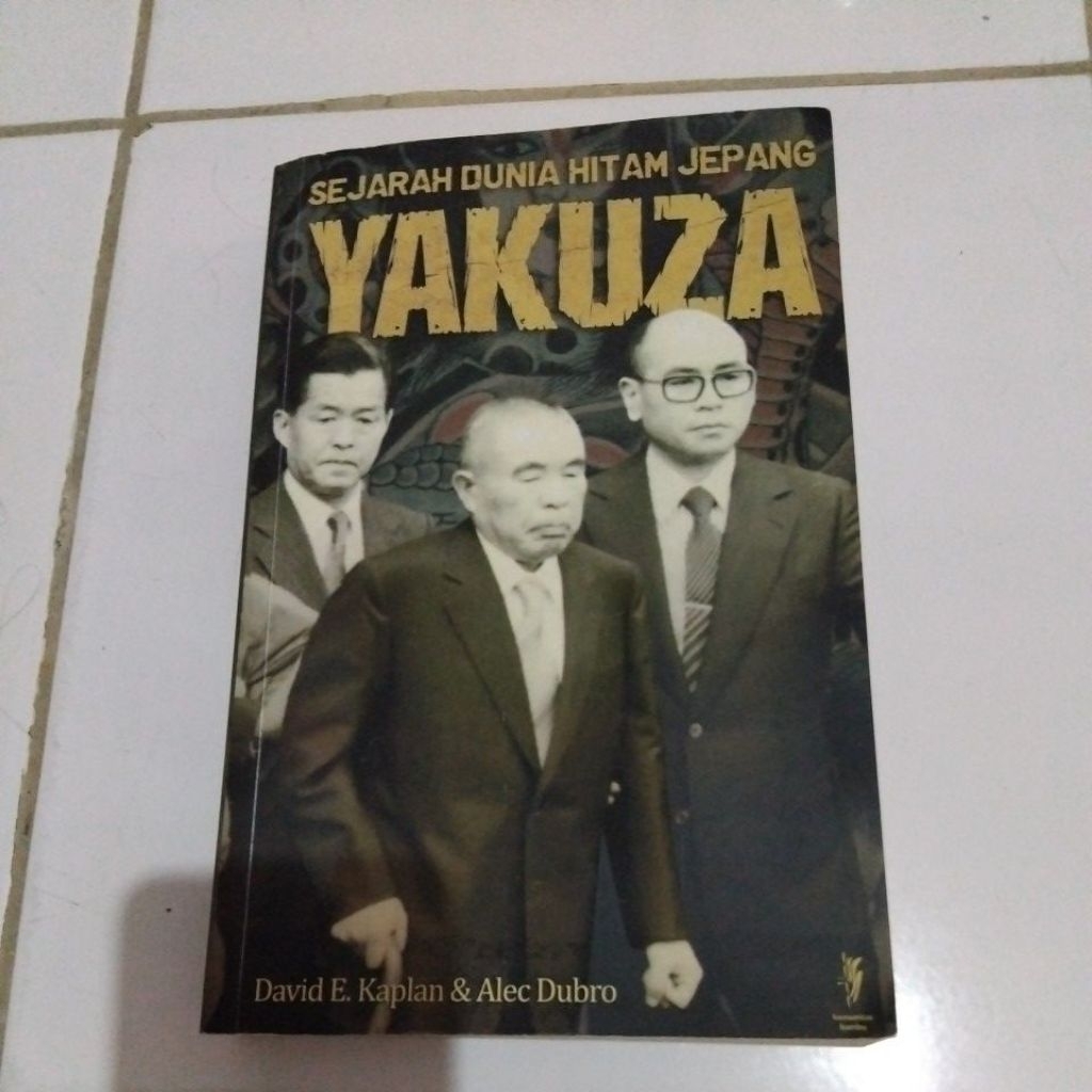 buku sejarah dunia hitam jepang yakuza
