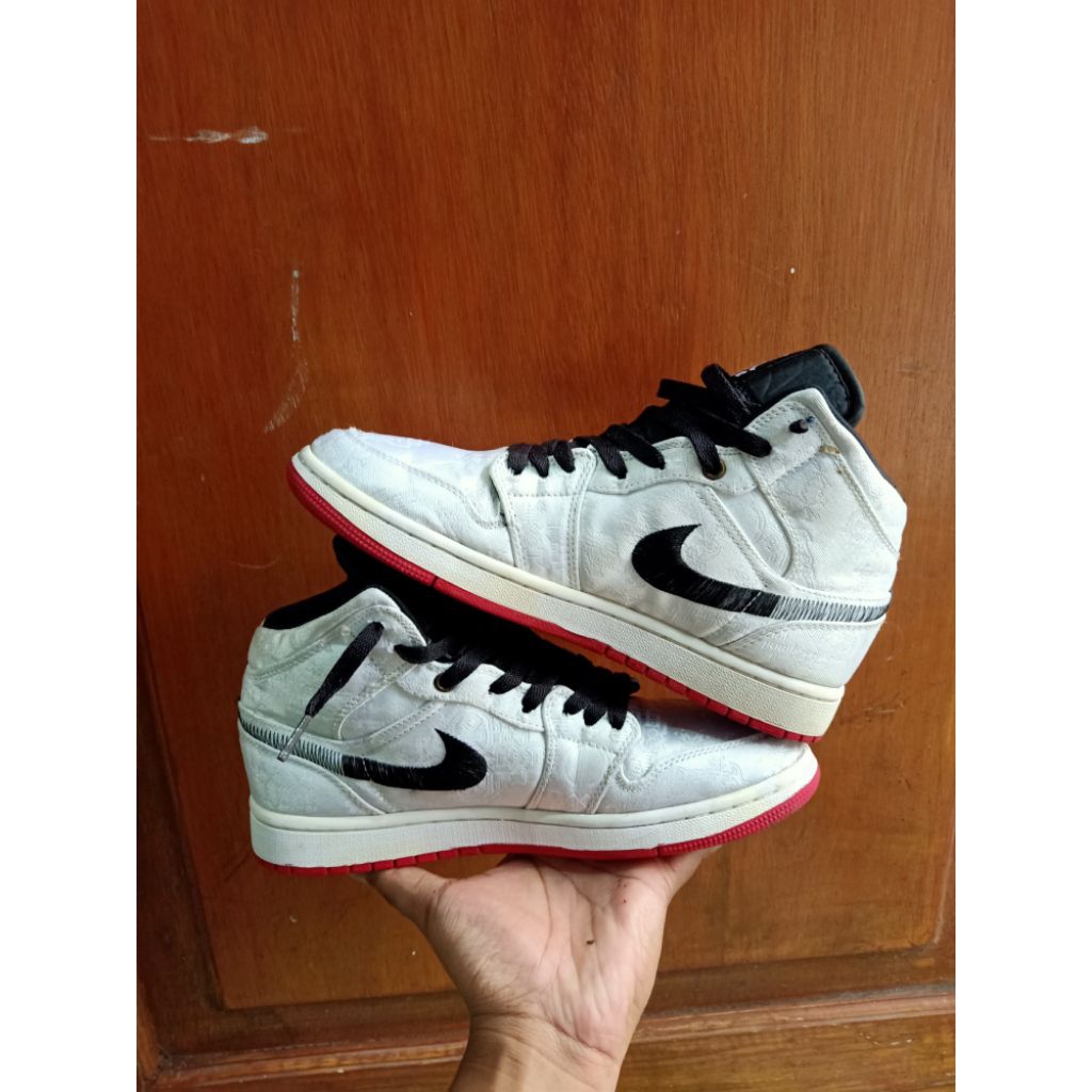 Nike CLOT x Air Jordan 1 Mid SE  Fearless